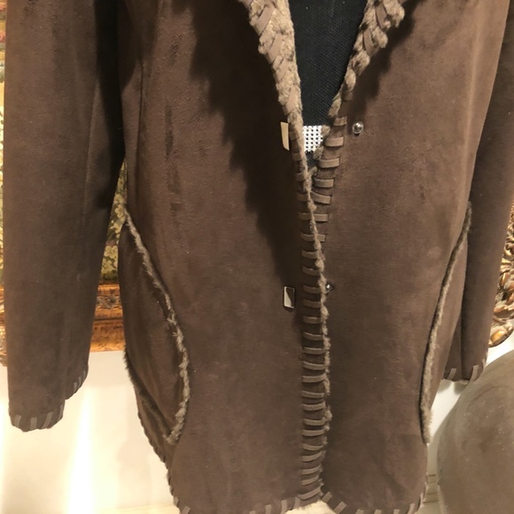 1 Madison Women's Fur Hooded Jacket BEAUTIFUL - Picture 5 of 7